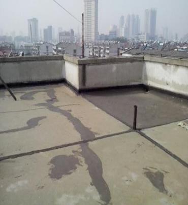 峨边漏水维修 楼顶漏水是什么原因，楼顶漏水维修方法是什么?